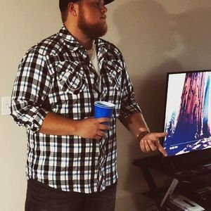 Meet your Posher, Eric